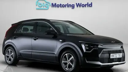 Gebraucht Kia Niro 141 PS (103 kW) 2022 Schwarz SUV
