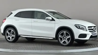 Used Mercedes GLA180 AMG line 122 HP (89 kW) 2019 White SUV