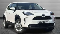 White Used 2022 Toyota Yaris Cross SUV | £18,999 (Fair price)