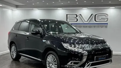 Used Mitsubishi Outlander P-HEV 177 HP (130 kW) 2019 Black Estate