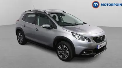 Usado Peugeot 2008 Allure 83 HP (61 kW) 2019 Cinzento SUV