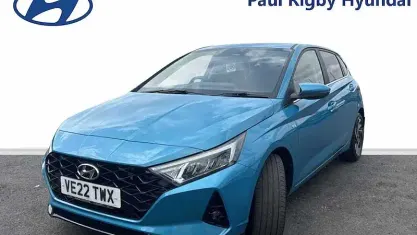 Used Hyundai i20 Premium 101 HP (74 kW) 2022 Green Hatchback