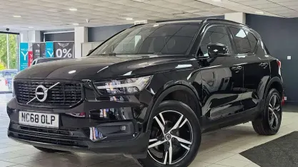 Used Volvo XC40 R-Design 156 HP (114 kW) 2019 Black SUV