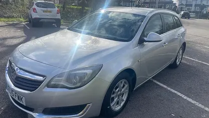 Used Vauxhall Insignia Design Edition 140 HP (102 kW) 2015 Silver Estate