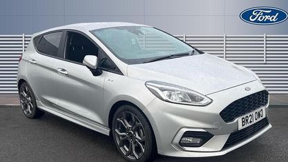 Używany Ford Fiesta ST-Line 95 KM (69 kW) 2021 Srebrny Hatchback