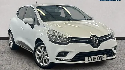 White Used 2018 Renault Clio IV Dynamique Hatchback | £7,197 (Fair price)