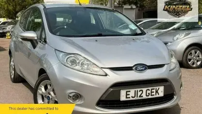 Used Ford Fiesta Zetec 97 HP (71 kW) 2012 Silver Hatchback