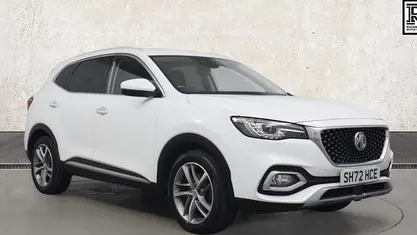 White Used 2022 MG HS Exclusive SUV | £12,693 (Fair price)