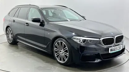 Gebraucht BMW 520 M Sport 184 PS (135 kW) 2019 Schwarz Kombi