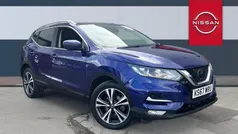 Blue Used 2017 Nissan Qashqai N-Connecta SUV | £11,160 (Fair price)