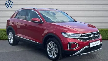 Used VW T-Roc Style 150 HP (110 kW) 2023 Red SUV