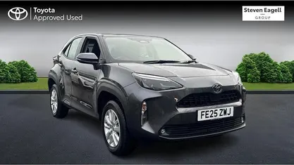 Used 2025 Toyota Yaris Hybrid Estate | £25,114 (Fair price)