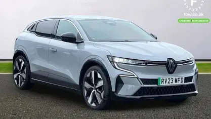 Usado Renault Megane E-Tech Techno 160 kW (218 HP) 2023 Cinzento Citadino