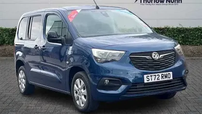 Used Vauxhall Combo S 102 HP (75 kW) 2022 Blue MPV
