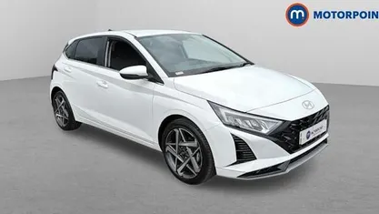 Second-hand Hyundai i20 Premium 101 CP (74 kW) 2025 Alb Hatchback