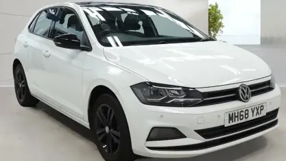 Used VW Polo SE 65 HP (47 kW) 2019 White Hatchback