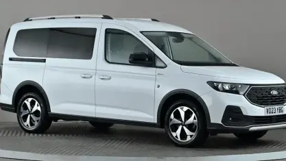 Used Ford Tourneo Active 114 HP (83 kW) 2024 Estate