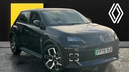 Used Renault 5 E-Tech Komfort 110 kW (150 HP) 2025 Hatchback