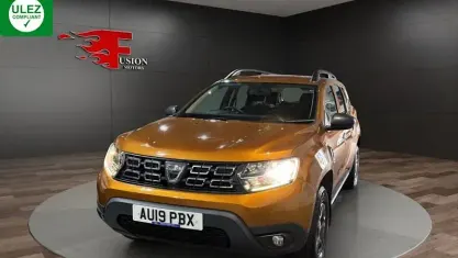 Used Dacia Duster Essentiel 116 HP (85 kW) 2019 Orange SUV