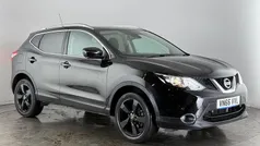 Black Used 2016 Nissan Qashqai N-Connecta SUV | £7,450 (Fair price)