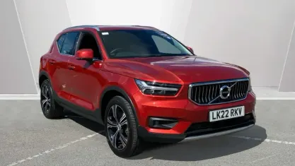 Used Volvo XC40 Inscription 262 HP (192 kW) 2021 Red SUV