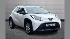 Pure white Used 2023 Toyota Aygo PURE Hatchback | £12,895 (Fair price)