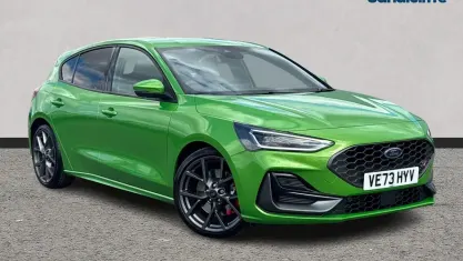 Used Ford Focus ST 280 HP (205 kW) 2024 Green Hatchback