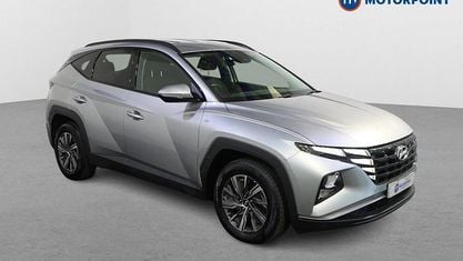 Używany Hyundai Tucson SE 180 KM (132 kW) 2022 Srebrny SUV