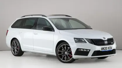 Used Skoda Octavia vRS 245 HP (180 kW) 2020 White Estate