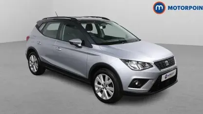 Używany Seat Arona SE Technology 116 KM (85 kW) 2019 Srebrny SUV