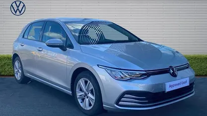 Used VW Golf VIII Life 150 HP (110 kW) 2023 Hatchback