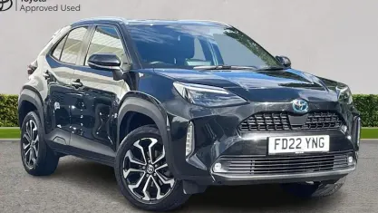 Used Toyota Yaris Cross Design 116 HP (85 kW) 2022 Black SUV