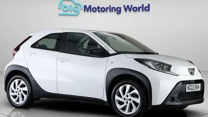Used Toyota Aygo X PURE 72 HP (52 kW) 2025 SUV