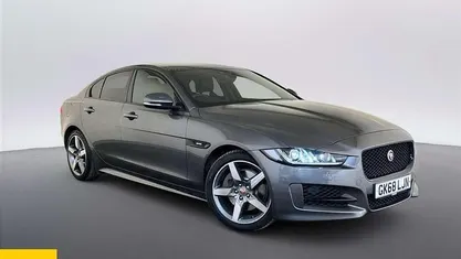Used Jaguar XE Ingenium 200 HP (147 kW) 2018 Grey Sedan