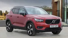 Red Used 2022 Volvo XC40 R-Design SUV | £24,500 (Fair price)
