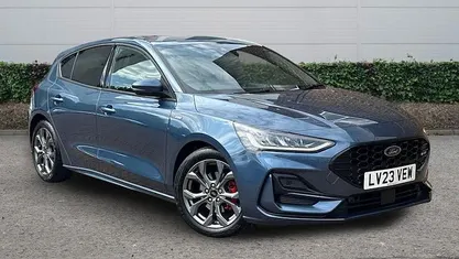 Begagnad Ford Focus ST-Line 120 HK (88 kW) 2022 Halvkombi
