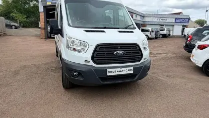 Used Ford Transit 125 HP (91 kW) 2015 White Van