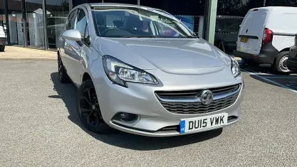 Used Vauxhall Corsa SRi 101 HP (74 kW) 2015 Silver Hatchback