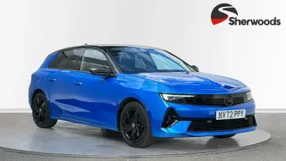 Used Vauxhall Astra GS Line 131 HP (96 kW) 2022 Blue Hatchback