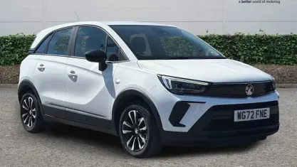 Used Vauxhall Crossland Design Edition 83 HP (61 kW) 2022 White SUV