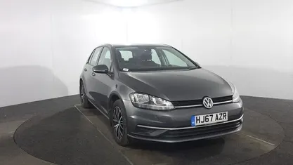 Used VW Golf VII SE 125 HP (91 kW) 2017 Hatchback