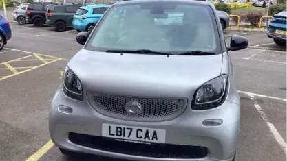 Usado Smart ForTwo Cabrio Premium 71 HP (52 kW) 2019 Cabrios