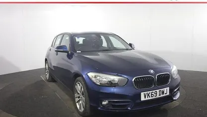 Used BMW 118 Sport Line 136 HP (100 kW) 2019 Blue Hatchback