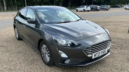 Używany Ford Focus Titanium 125 KM (91 kW) 2021 Szary Hatchback