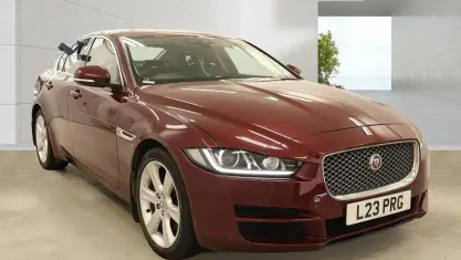 Used Jaguar XE Portfolio 179 HP (131 kW) 2019 Sedan