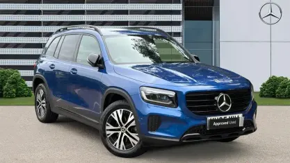 Usado Mercedes GLB200 Executive 163 HP (119 kW) 2025 SUV