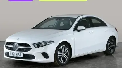 Usado Mercedes A180 116 HP (85 kW) 2021 Branco Sedan