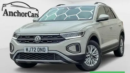 Used VW T-Roc Life 110 HP (80 kW) 2024 SUV