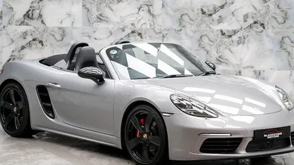 Used 2023 Porsche 718 Boxster Cabriolet | £58,989 (A bit pricey)