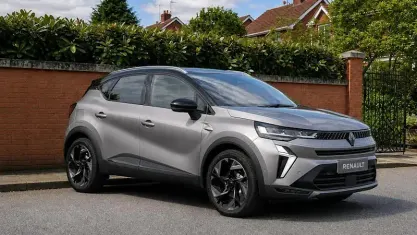 New Renault Captur Esprit Alpine 114 HP (83 kW) 2025 SUV